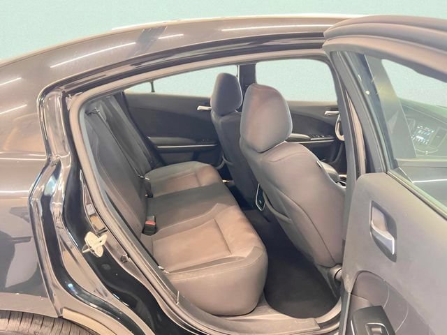 Used 2022 Dodge Charger SXT RWD image 15