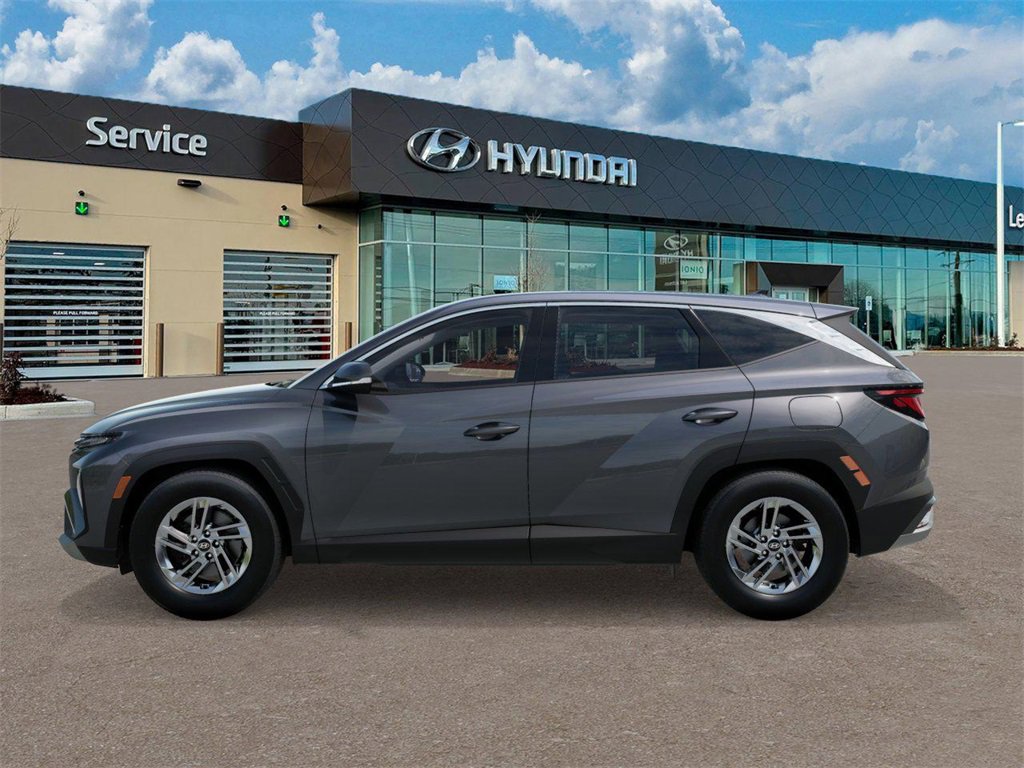 New 2026 Hyundai Tucson SE image 3