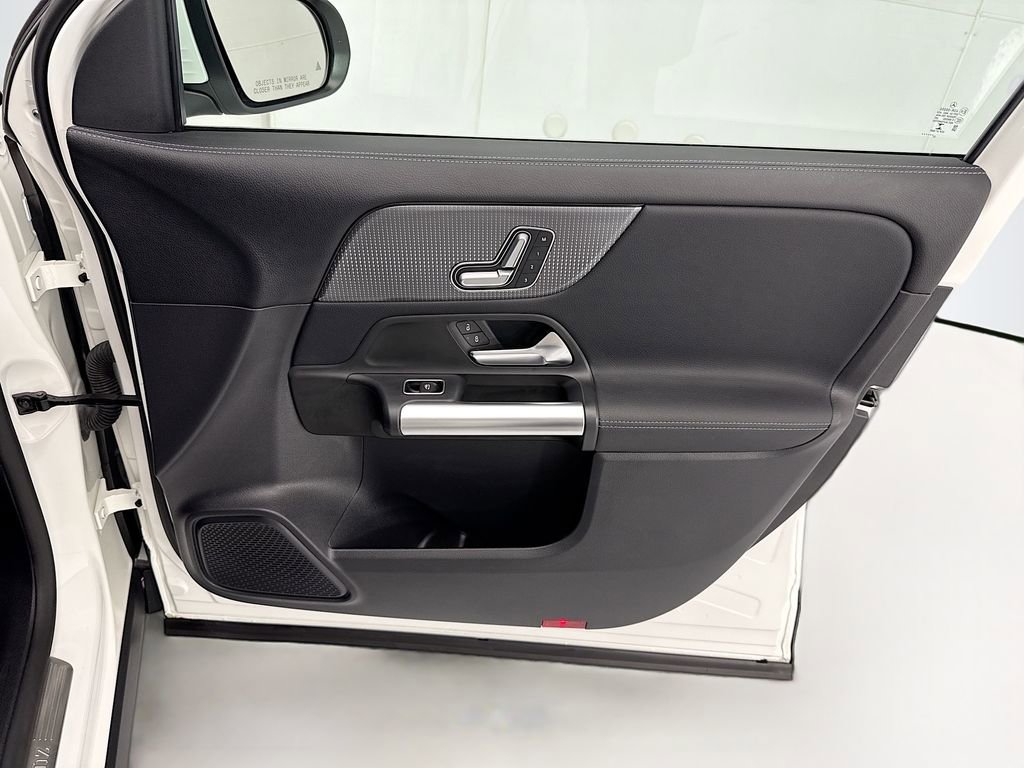 Certified 2023 Mercedes-Benz GLA 250 4MATIC image 24