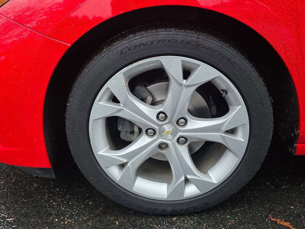 Used 2018 Chevrolet Cruze Premier image 10