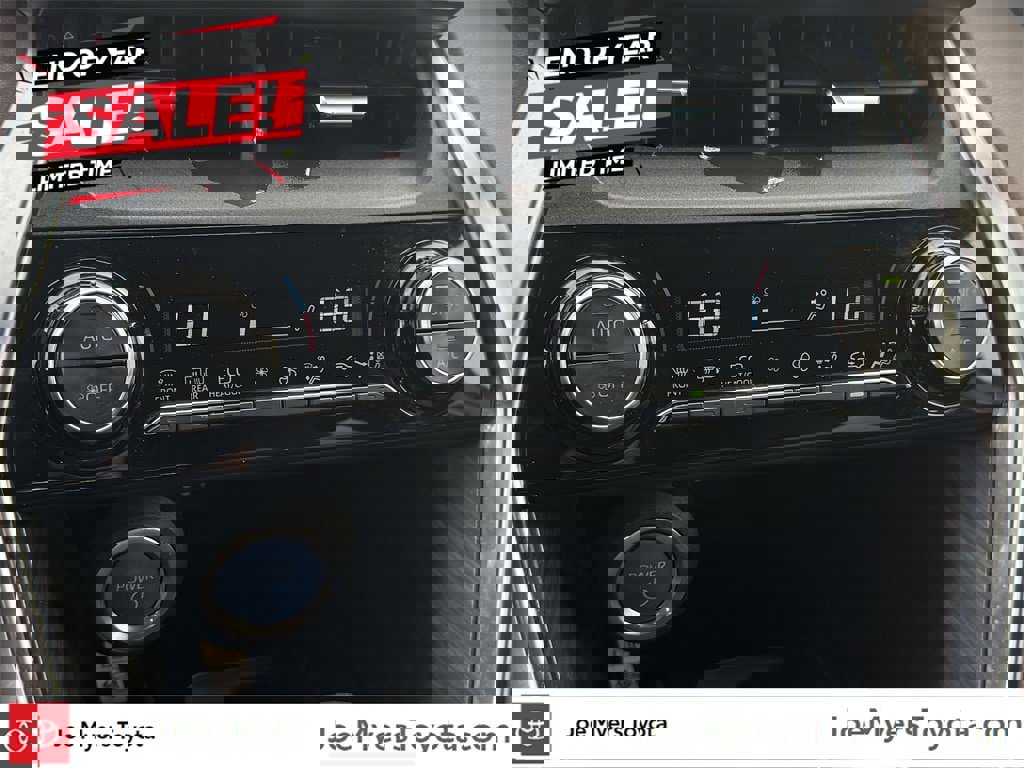 Used 2021 Toyota Venza XLE image 17