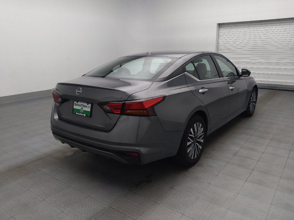 Used 2024 Nissan Altima 2.5 SV FWD image 9