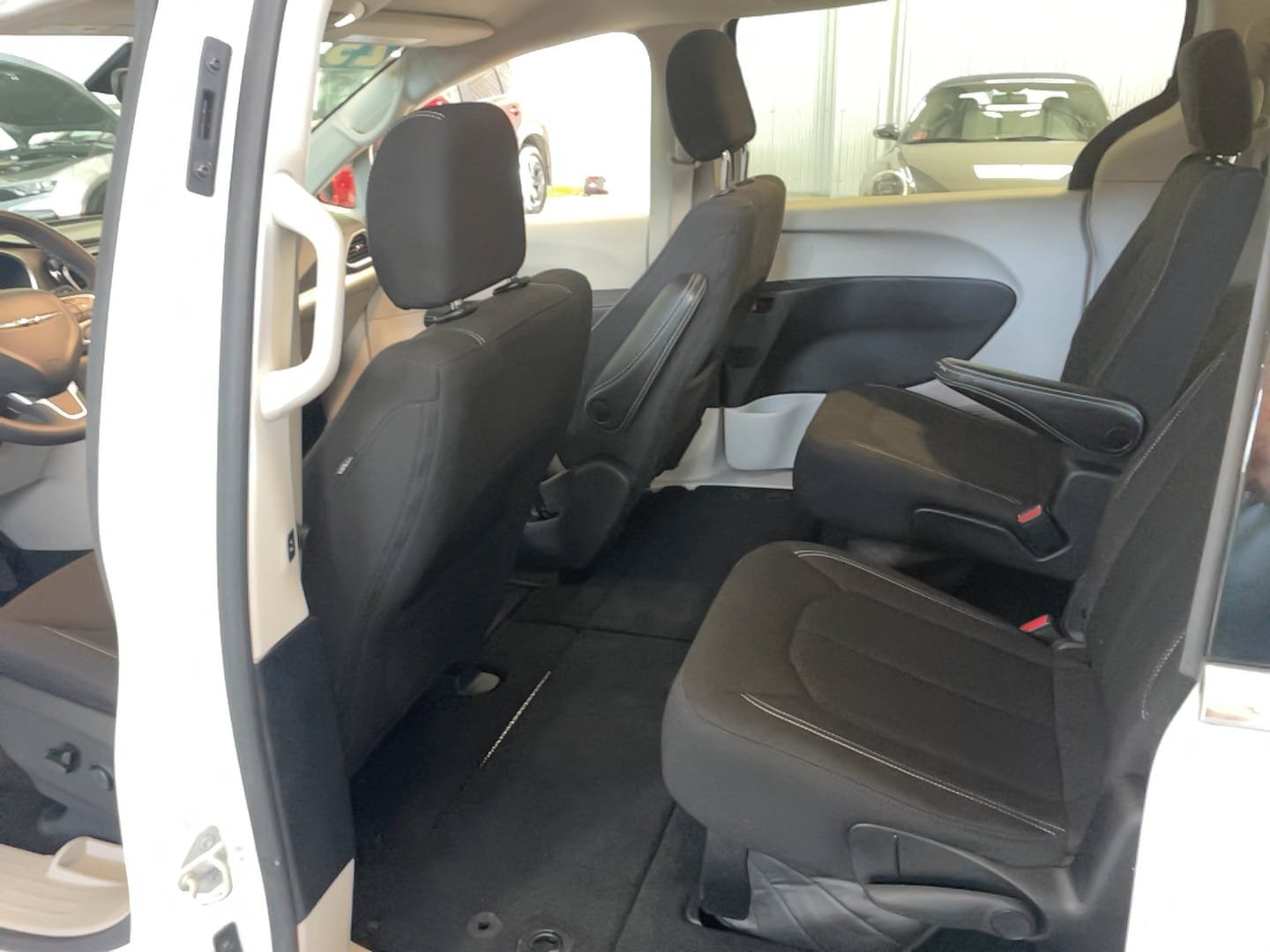Used 2023 Chrysler Voyager LX FWD image 30