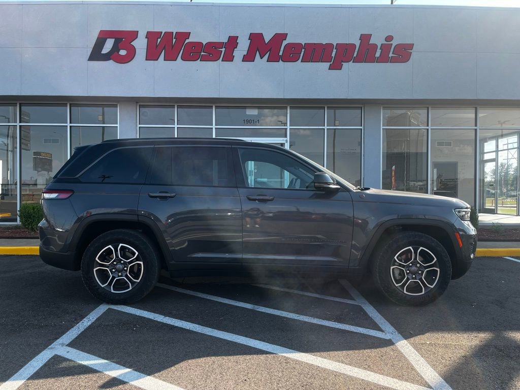 Used 2022 Jeep Grand Cherokee Trailhawk w/ ADV Protech Group II image 8