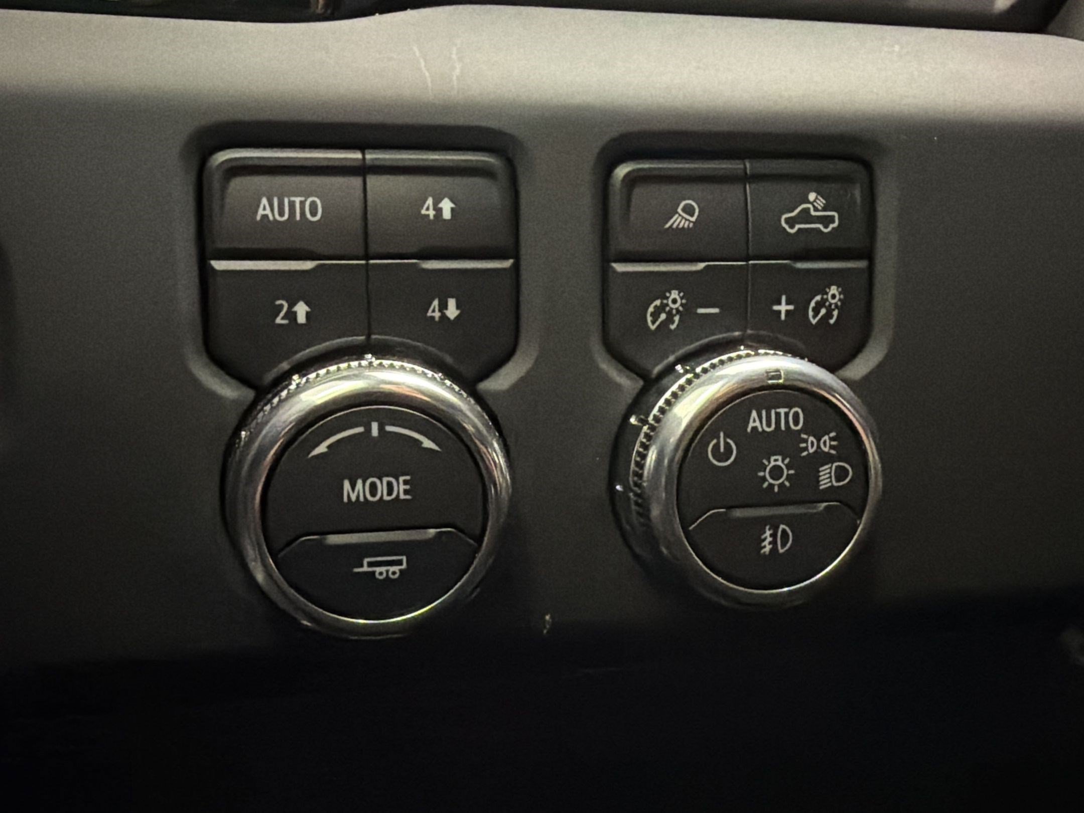 Used 2024 GMC Sierra 1500 AT4 w/ Technology Package AWD/4WD image 36