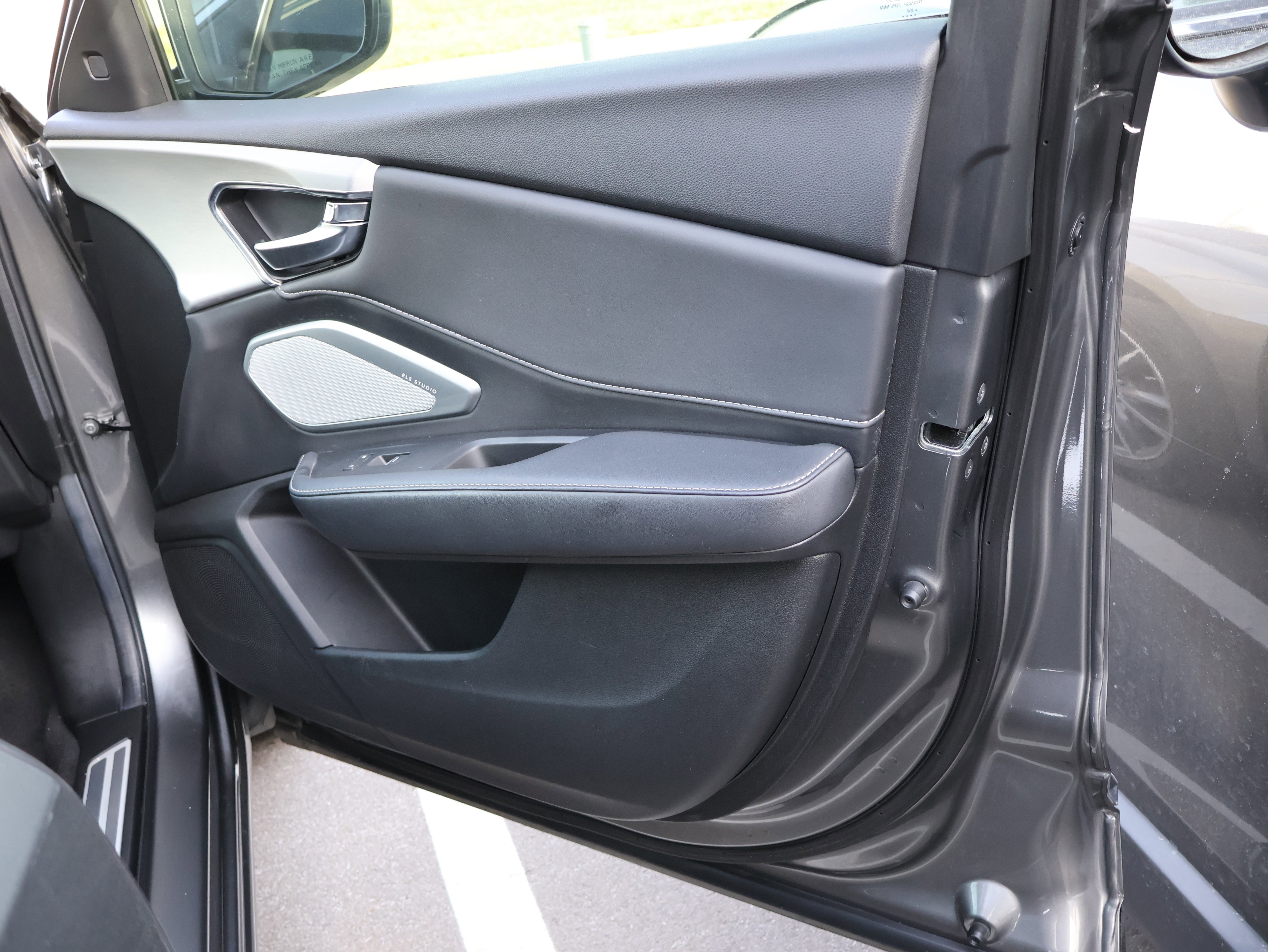 Used 2024 Acura RDX SH-AWD w/ Technology Package image 7