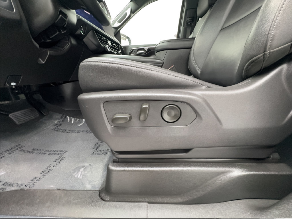 Used 2025 Chevrolet Tahoe LT AWD/4WD image 25