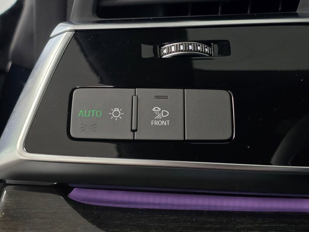 Certified 2025 Audi Q8 Premium Plus w/ Premium Plus Package image 35