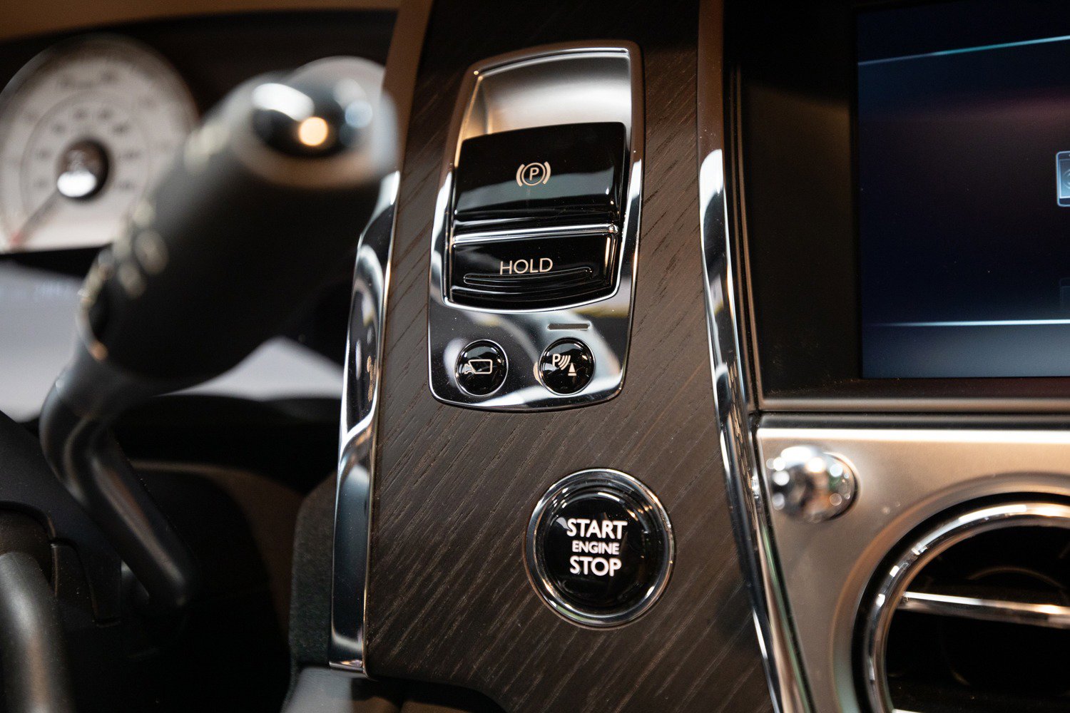 Used 2018 Rolls-Royce Wraith RWD image 19