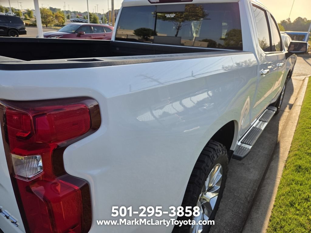 Used 2019 Chevrolet Silverado 1500 LTZ w/ LTZ Premium Package AWD/4WD image 8
