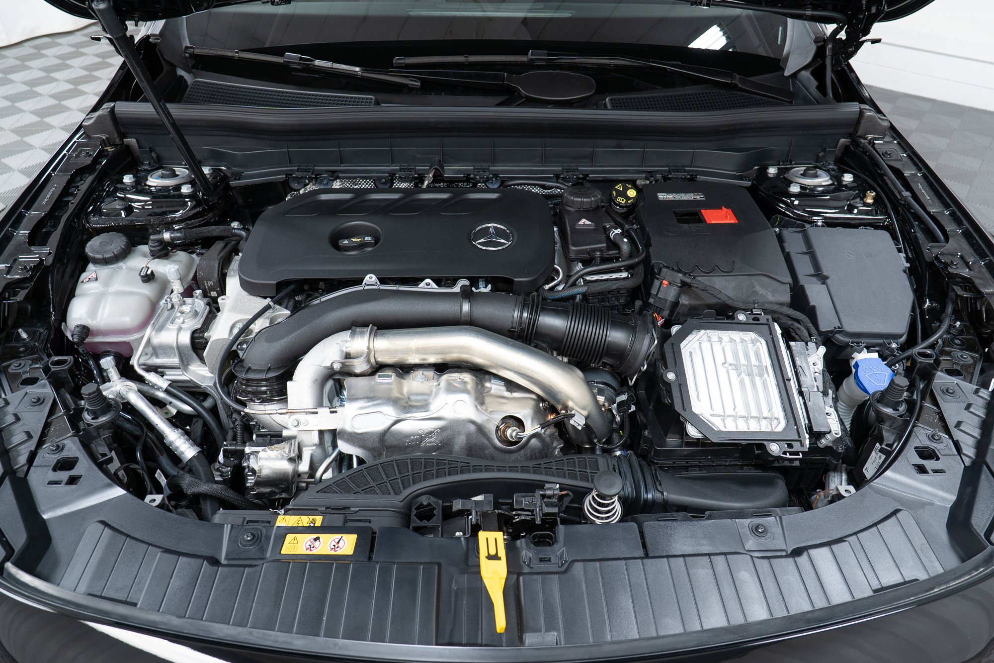 New 2026 Mercedes-Benz GLB 250 4MATIC image 9