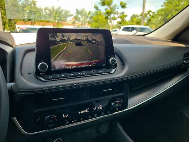 Used 2023 Nissan Rogue SV w/ SV Premium B Package FWD image 29