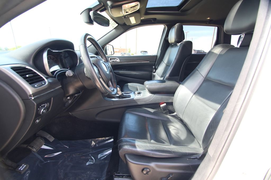 Used 2018 Jeep Grand Cherokee Limited AWD/4WD image 6