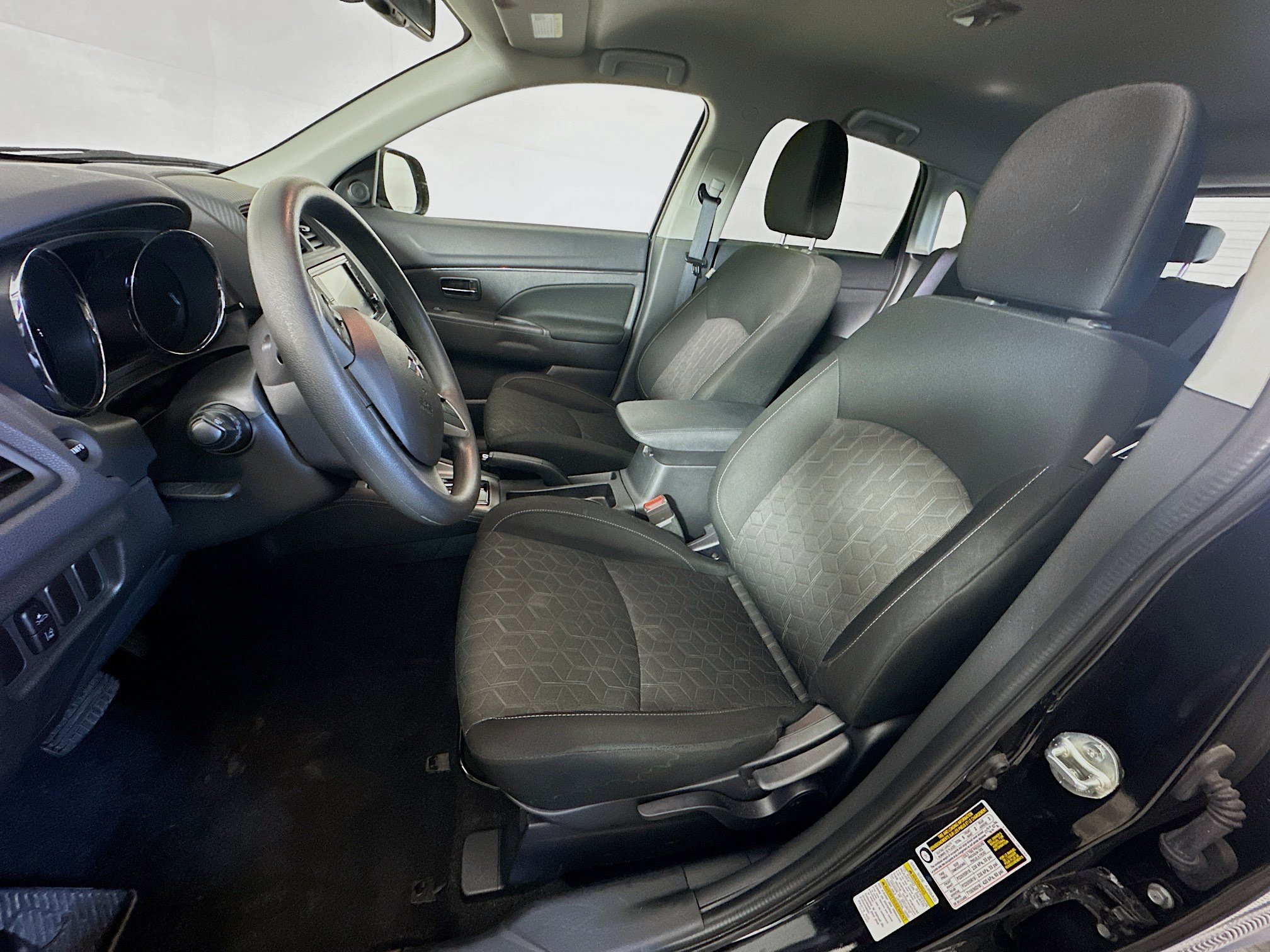 Used 2024 Mitsubishi Outlander Sport ES AWD/4WD image 13