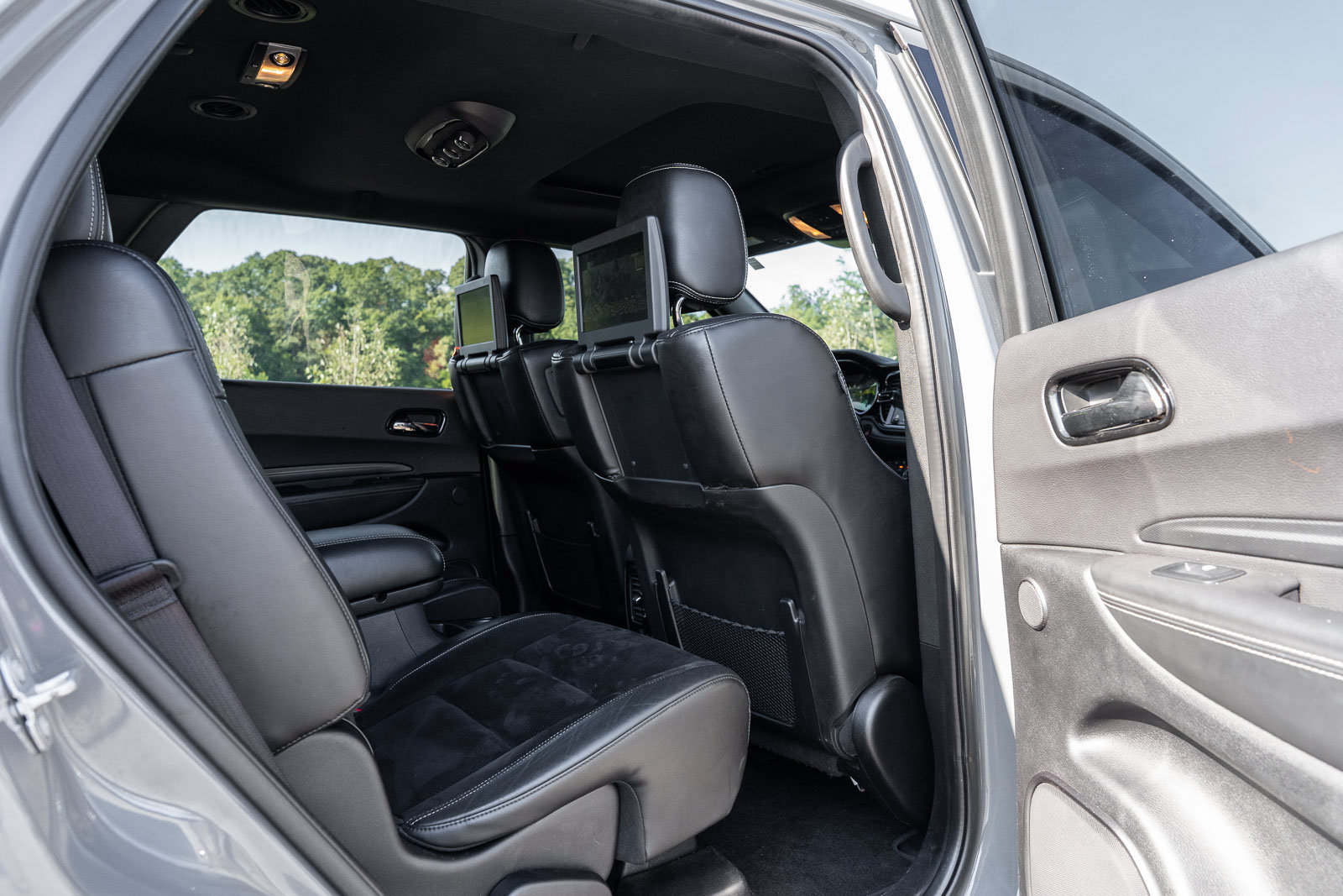 Used 2021 Dodge Durango SRT w/ Technology Group AWD/4WD image 14