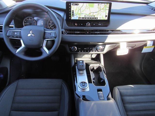 New 2026 Mitsubishi Outlander SE FWD image 9