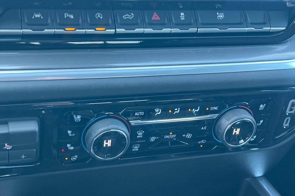 New 2026 Chevrolet Silverado 1500 High Country image 17