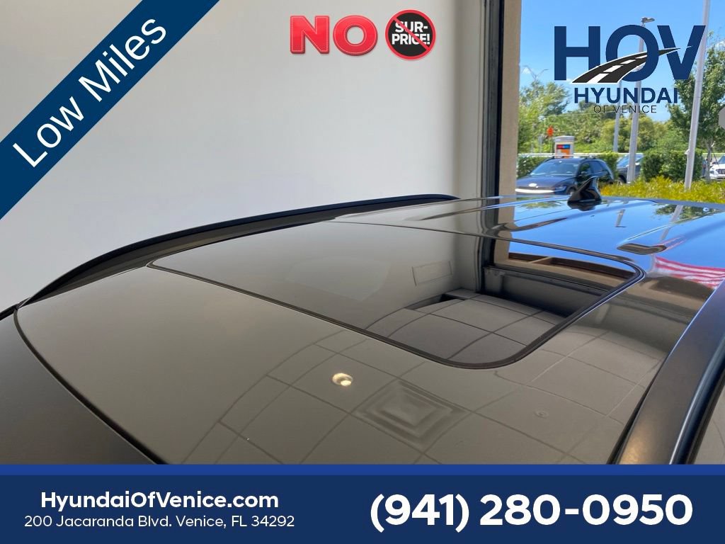 Certified 2024 Hyundai Santa Cruz Night AWD/4WD image 10