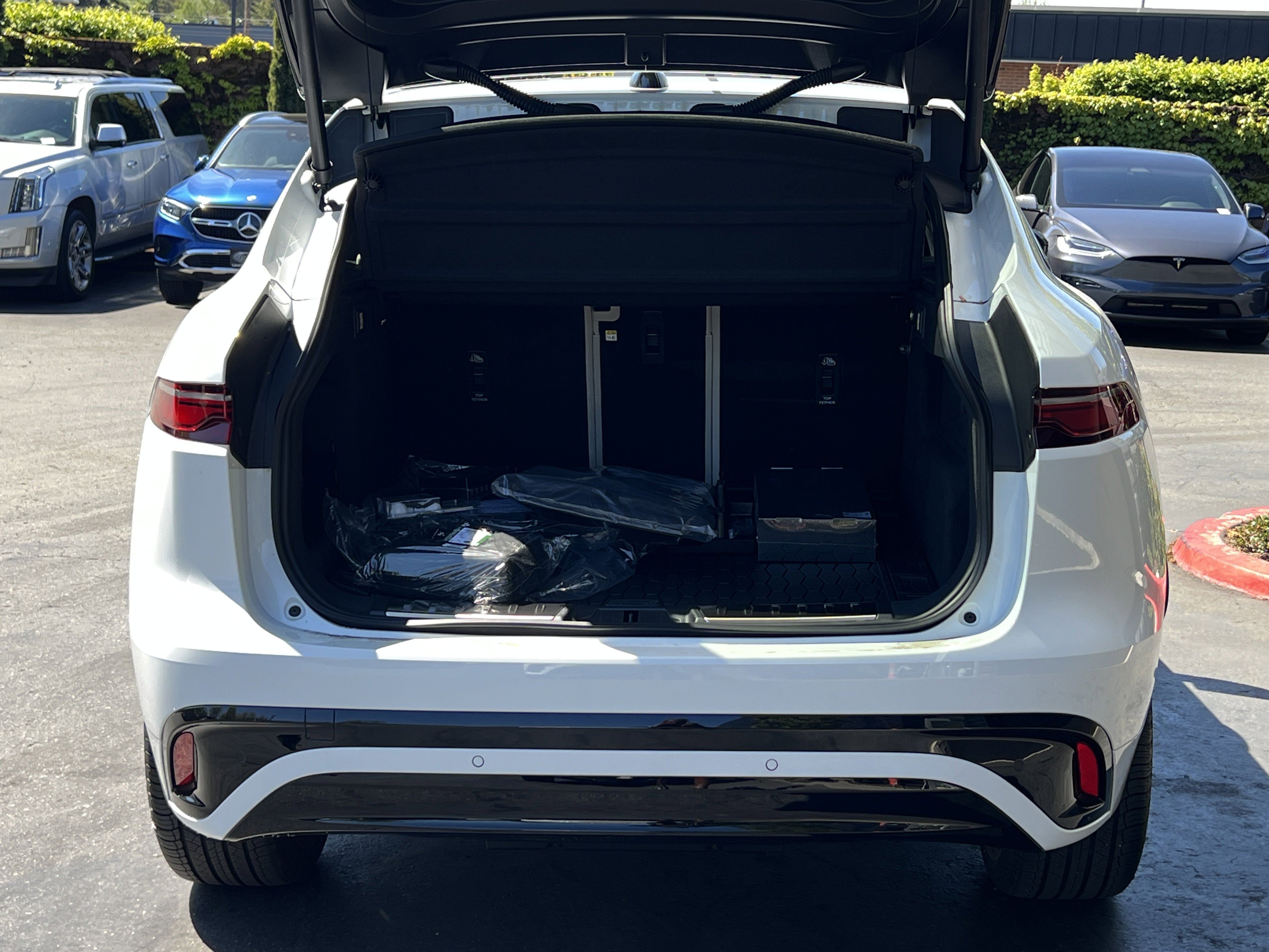 New 2025 Jaguar F-PACE R-Dynamic S AWD/4WD image 14