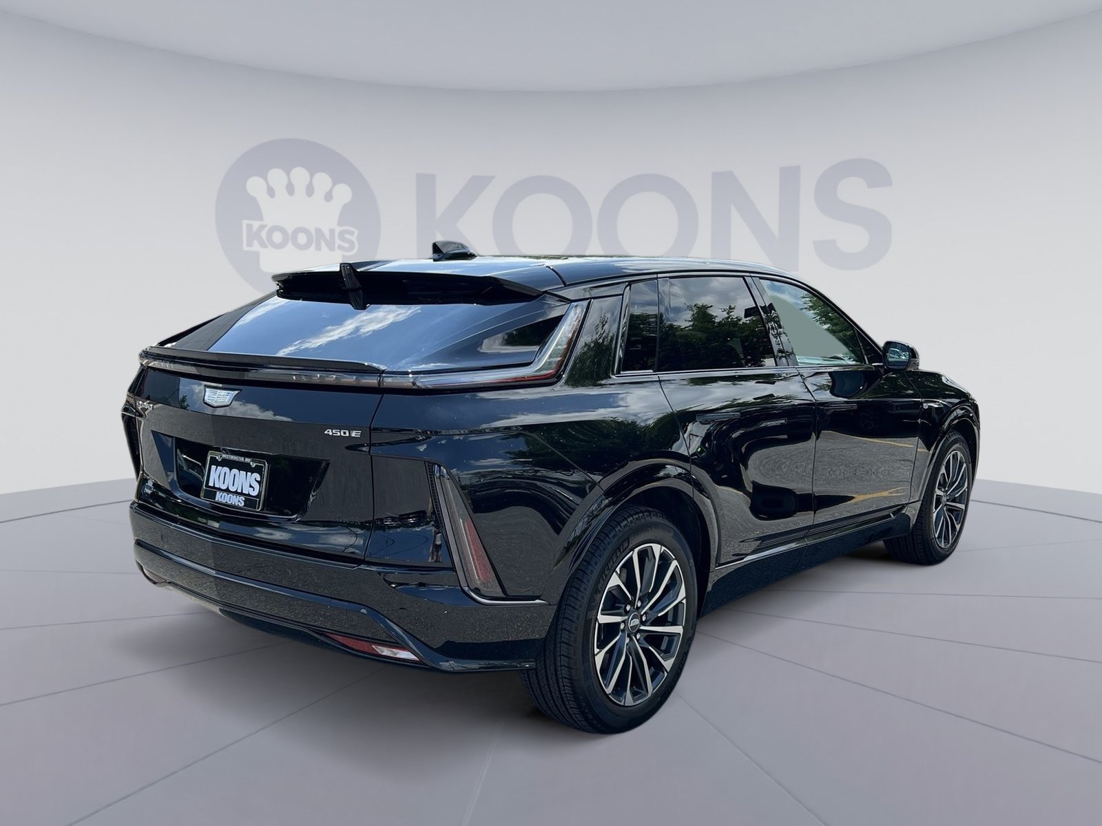 Used 2026 Cadillac Lyriq Sport RWD image 7