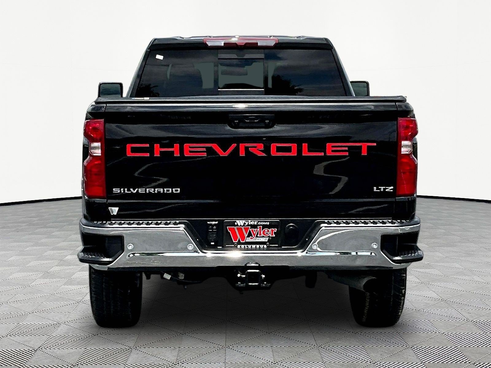 Used 2024 Chevrolet Silverado 3500 LT w/ All Star Edition AWD/4WD image 5