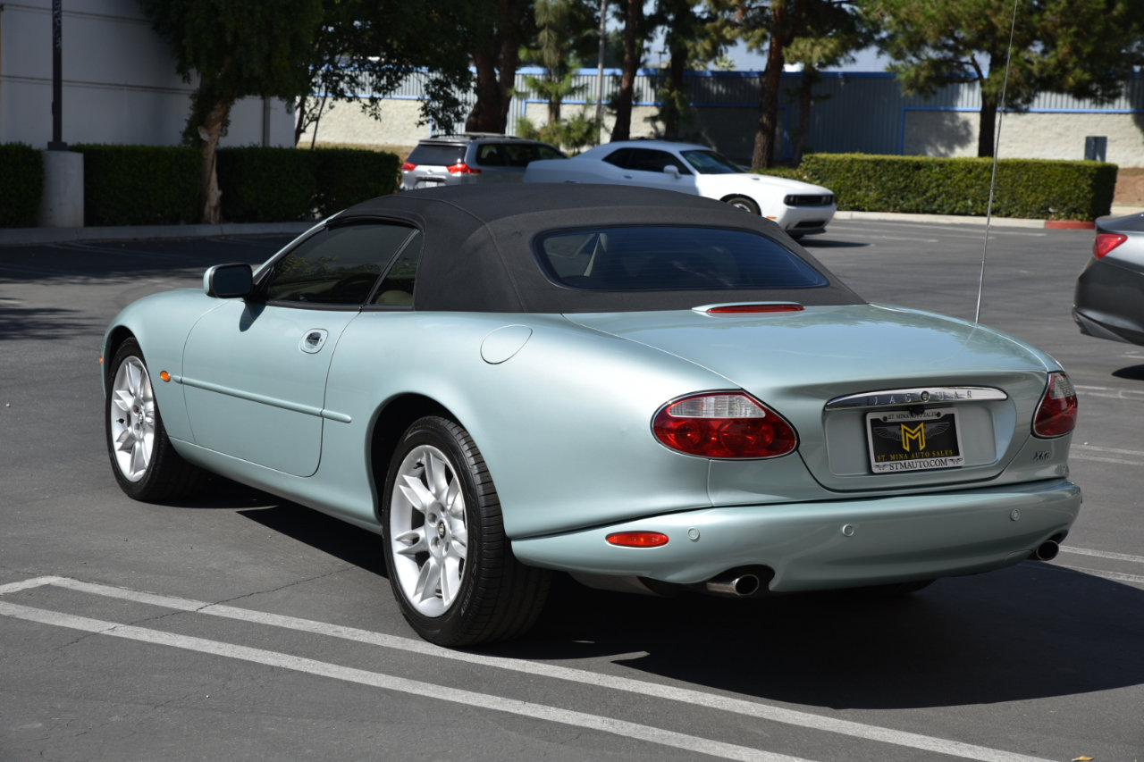 Used 2001 Jaguar XK8 Convertible image 5