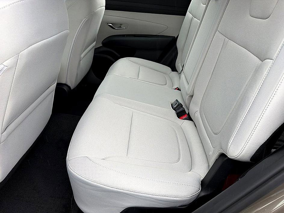 New 2026 Hyundai Tucson Blue SE image 7