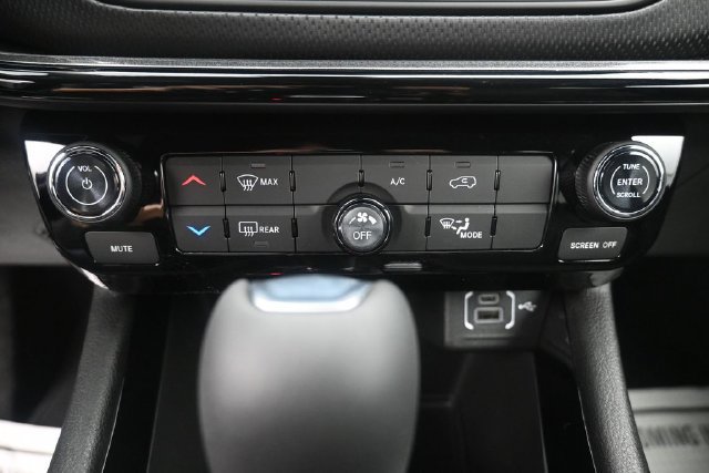 New 2027 Jeep Compass Latitude AWD/4WD image 22