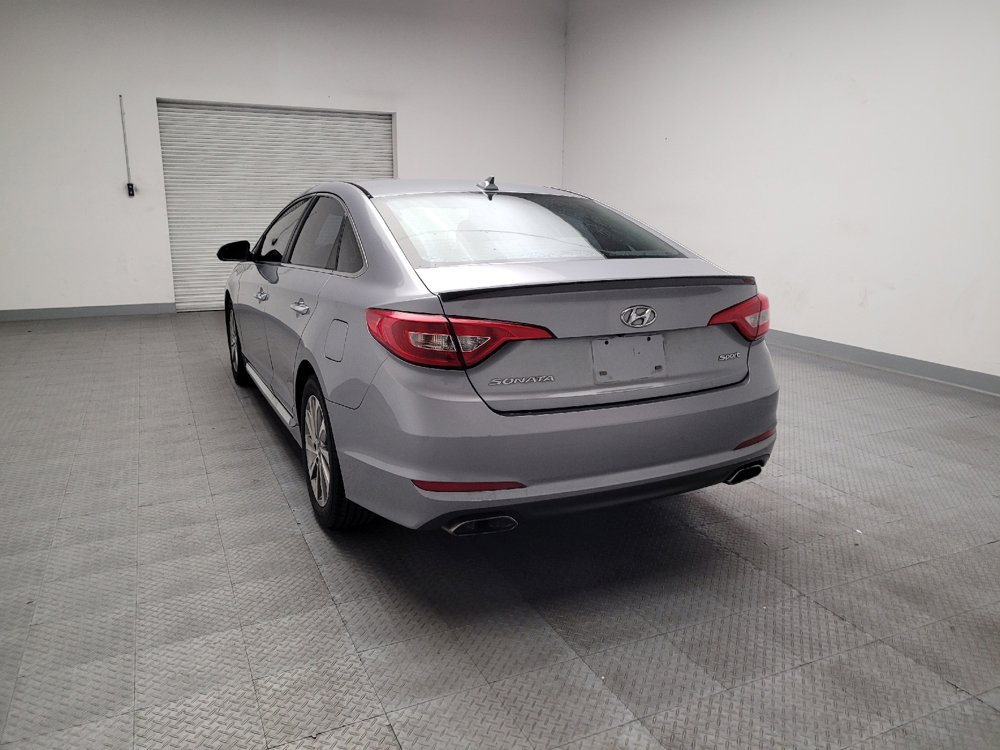 Used 2015 Hyundai Sonata Sport w/ Option Group 03 FWD image 6