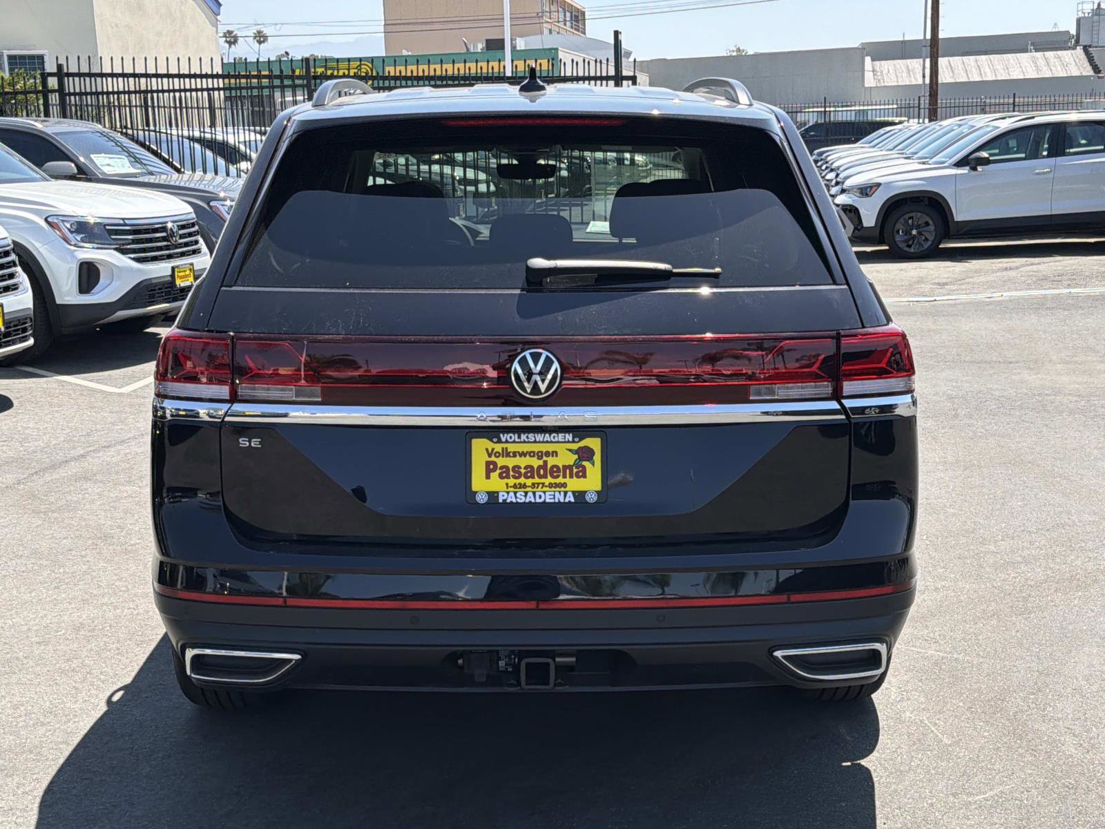 New 2026 Volkswagen Atlas SE FWD image 4