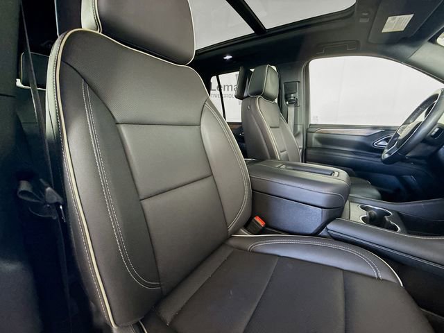 Used 2024 Chevrolet Tahoe Premier w/ Advanced Technology Package AWD/4WD image 31