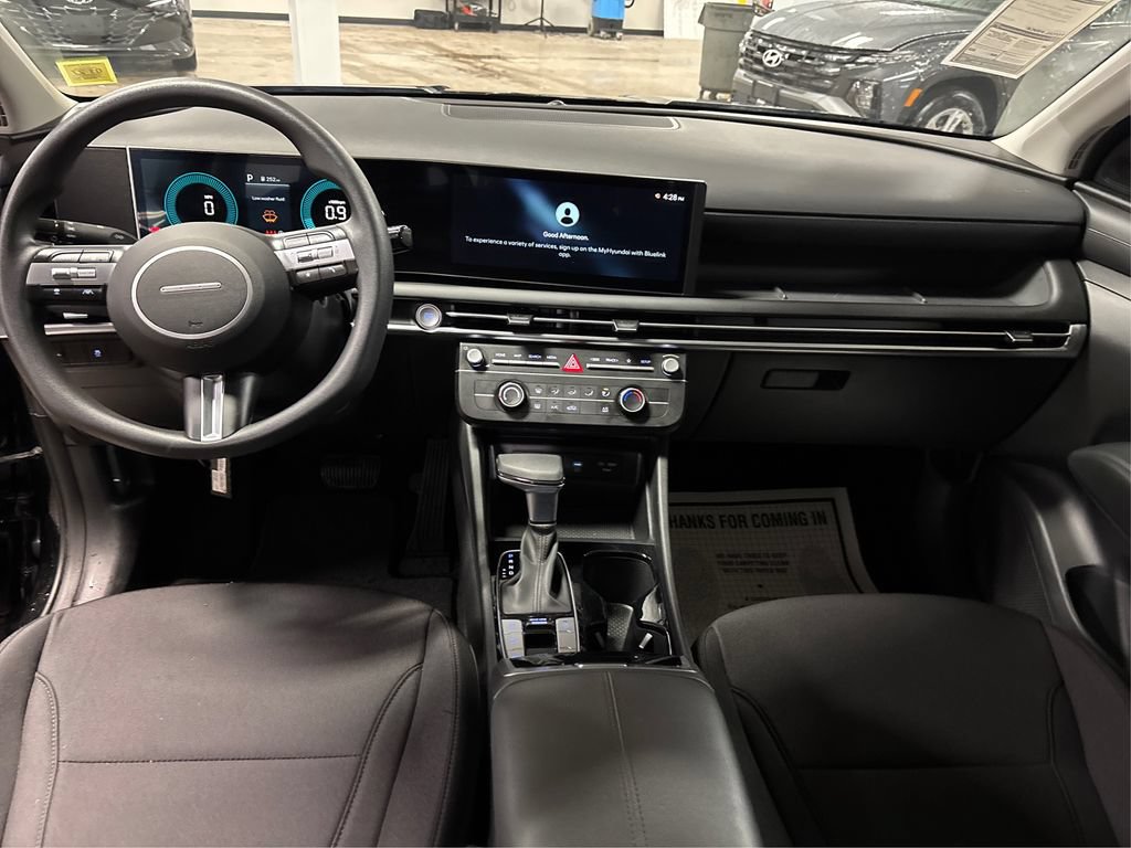 Used 2025 Hyundai Tucson SE AWD/4WD image 20