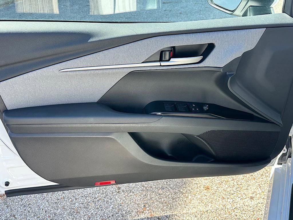 Certified 2025 Toyota Camry LE image 13