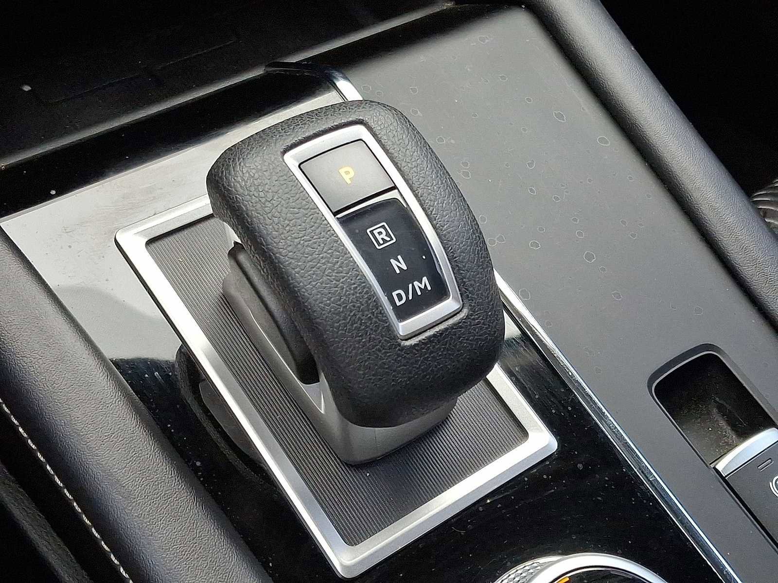 Used 2024 Mitsubishi Outlander ES image 21