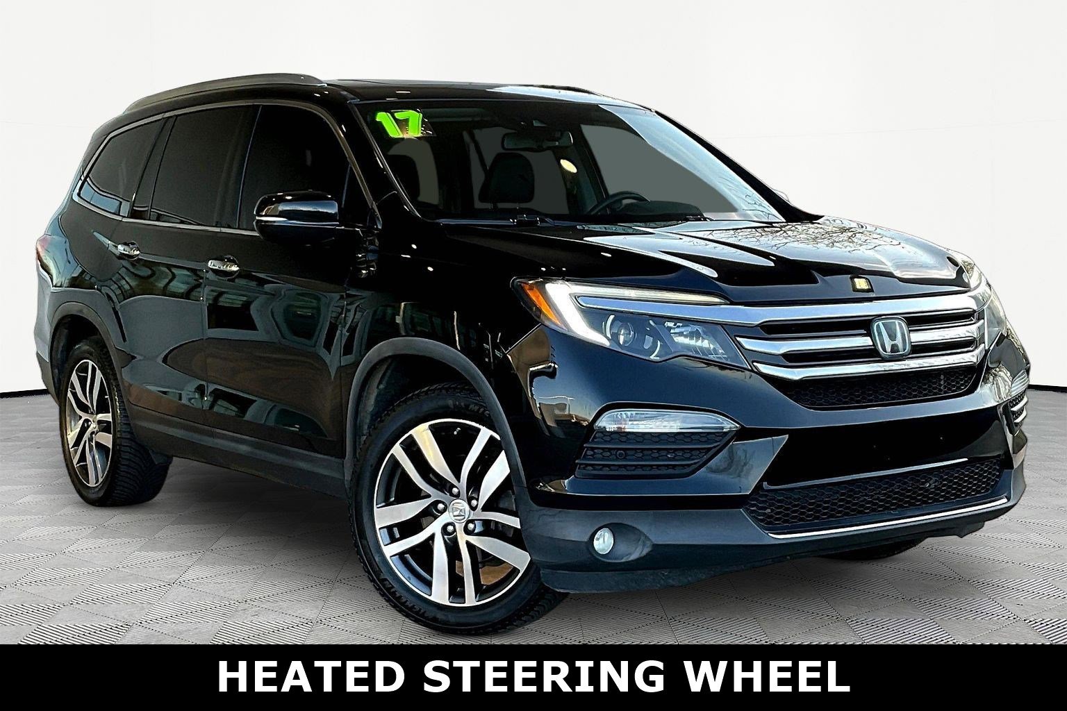 Used 2017 Honda Pilot Elite image 3