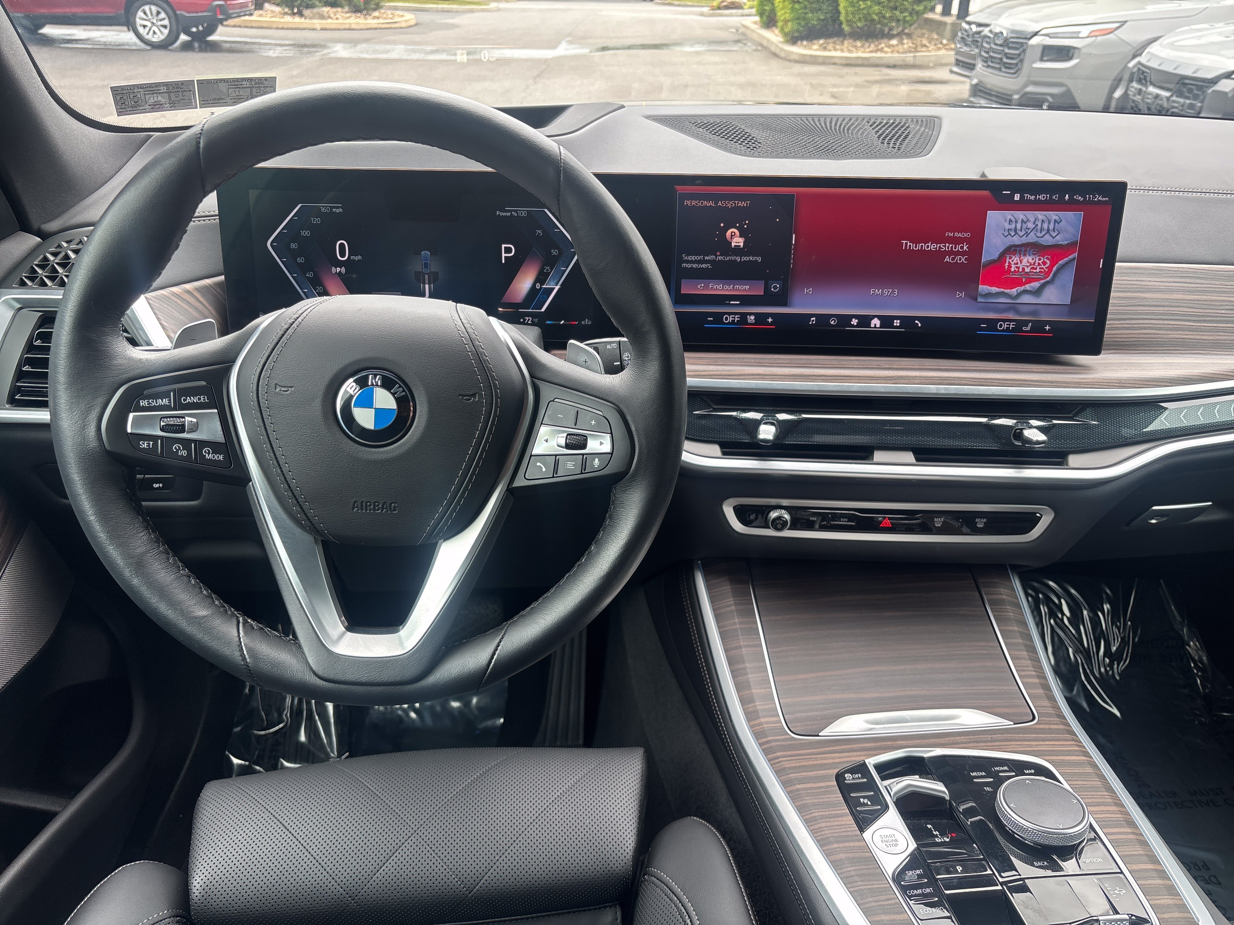 Used 2025 BMW X5 xDrive40i AWD/4WD image 3