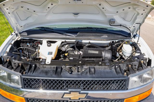 Used 2011 Chevrolet Express 3500 LT w/ LT Preferred Equipment Group RWD image 17