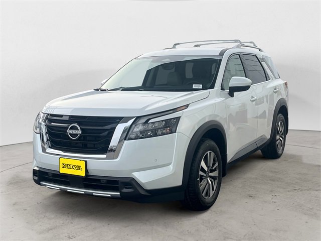 New 2025 Nissan Pathfinder SL image 1