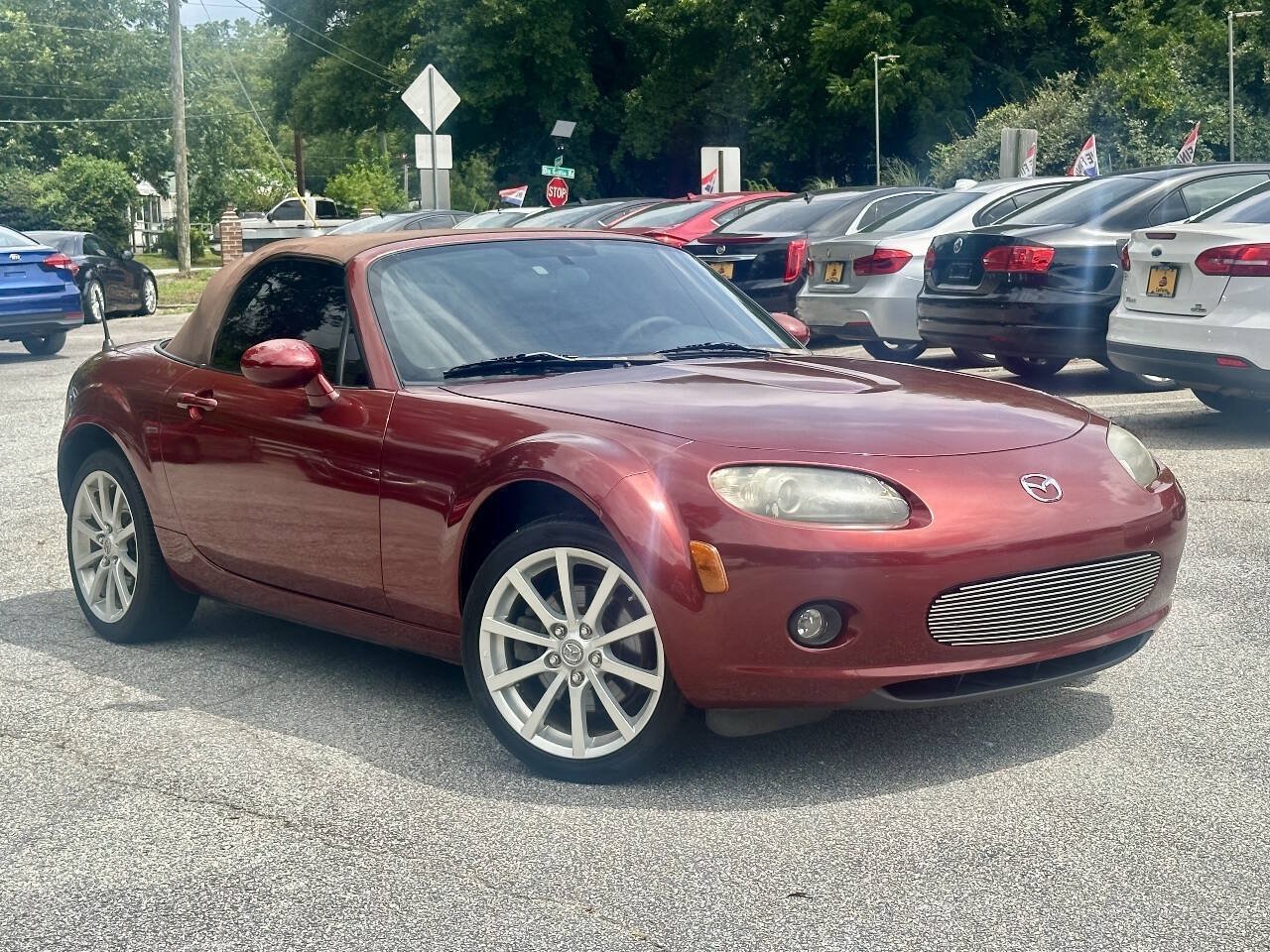 Used 2008 MAZDA MX-5 Miata Grand Touring RWD image 24