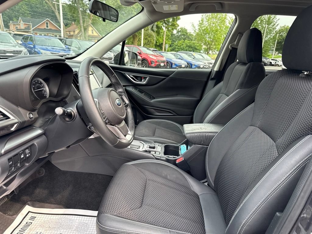 Used 2019 Subaru Forester Premium AWD/4WD image 10