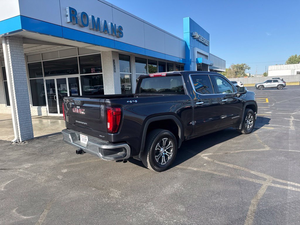 Used 2025 GMC Sierra 1500 SLT AWD/4WD image 4