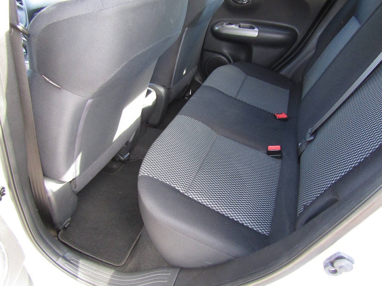 Used 2016 Nissan Juke S AWD/4WD image 14