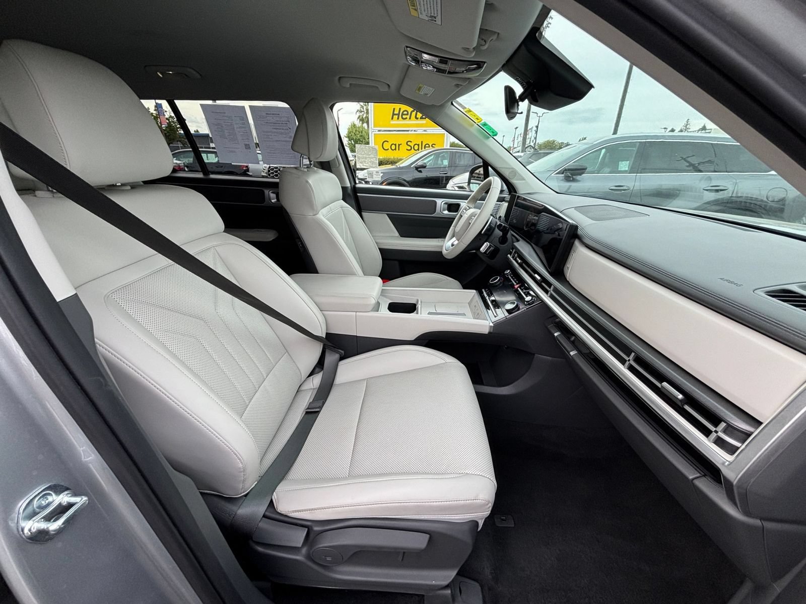 Used 2026 Hyundai Santa Fe SEL FWD image 29