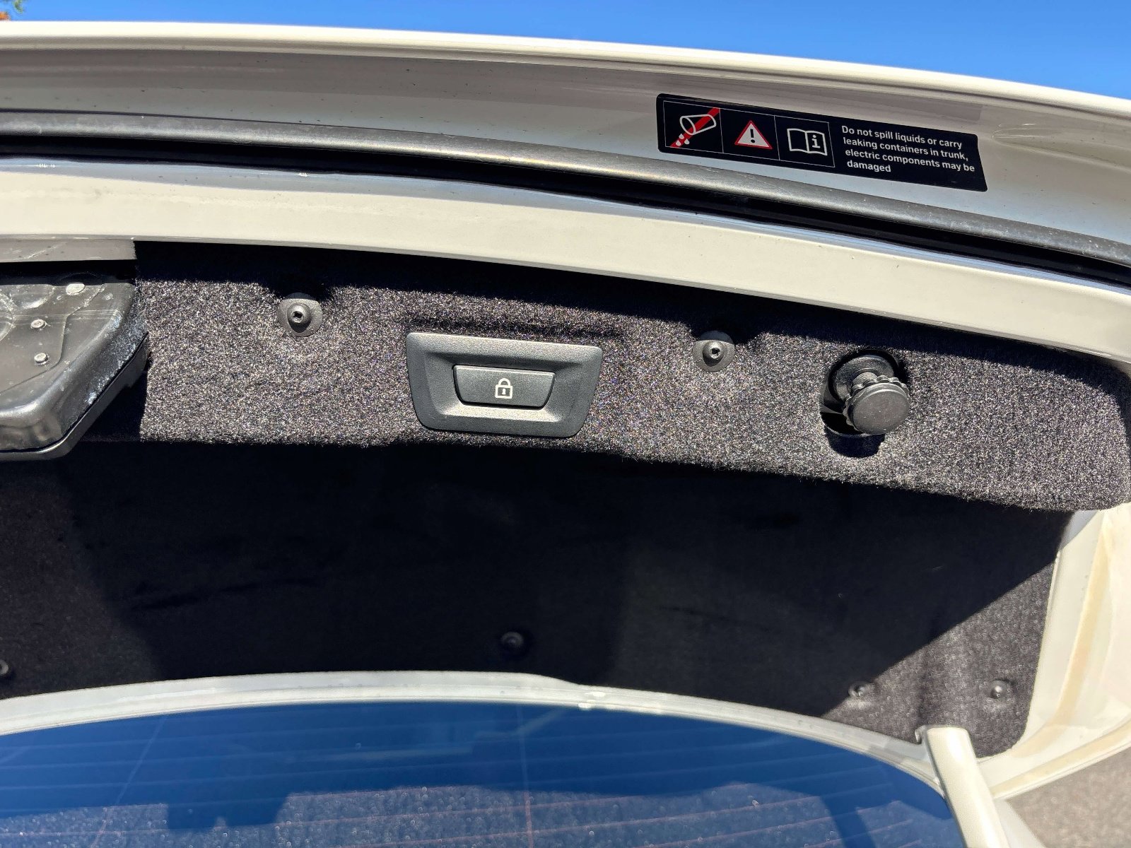 Used 2018 BMW ALPINA B6 xDrive Gran Coupe w/ Executive Package AWD/4WD image 12