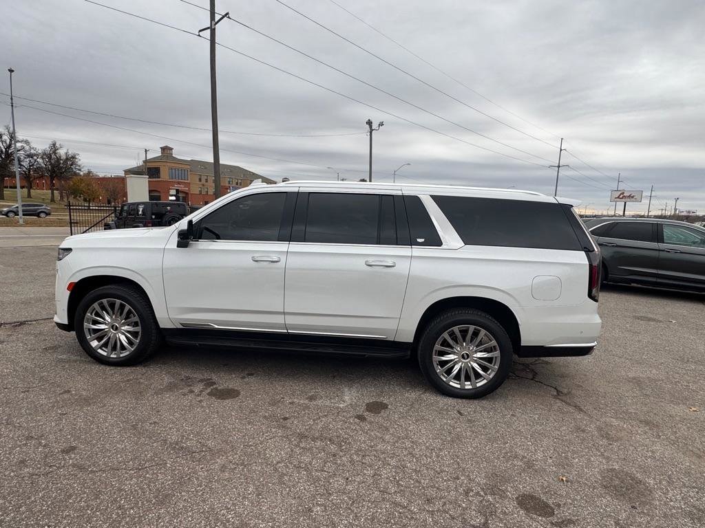 Used 2021 Cadillac Escalade ESV Premium Luxury AWD/4WD image 41