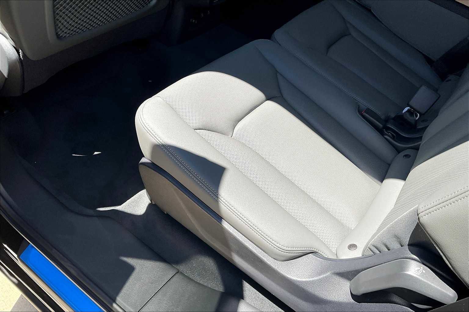 New 2025 Audi Q7 Premium Plus image 17