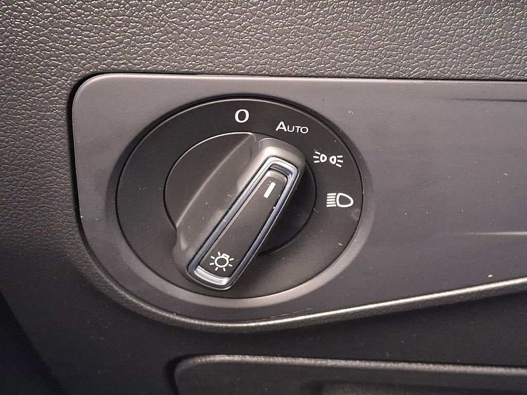 Used 2024 Volkswagen Tiguan Wolfsburg Edition image 26
