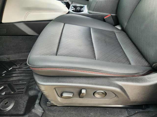 Used 2026 GMC Canyon AT4X AWD/4WD image 24
