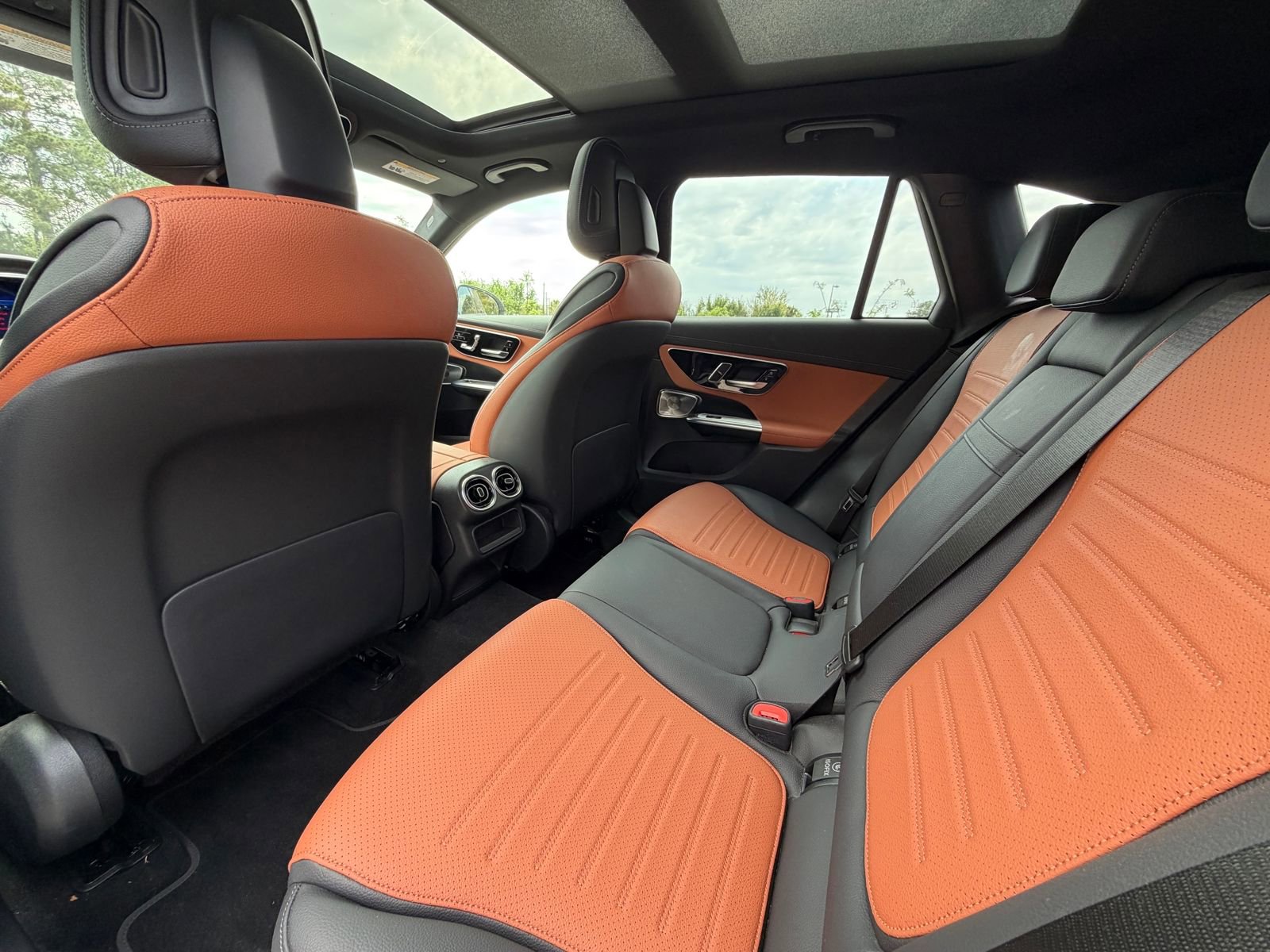 Certified 2025 Mercedes-Benz GLC 350e 4MATIC image 15