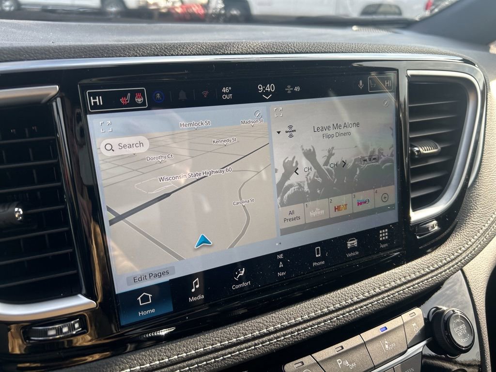 New 2026 Chrysler Pacifica Limited w/ S Appearance Package image 36